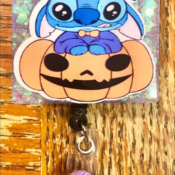 Halloween Stitch Pumpkin Badge Reel - Picture 2 of 4